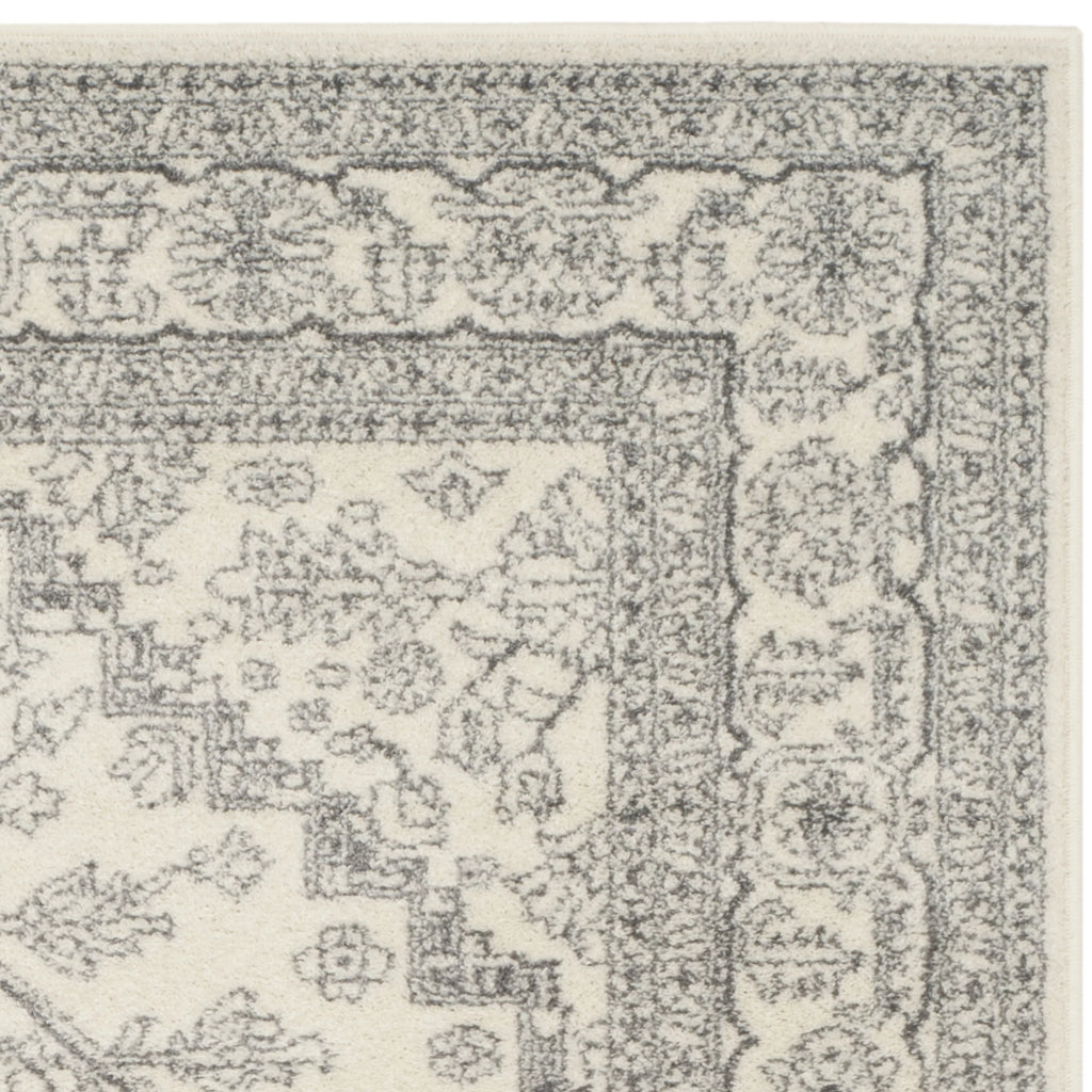 Ivory Silver 6' x 6' Round Area Rug F510