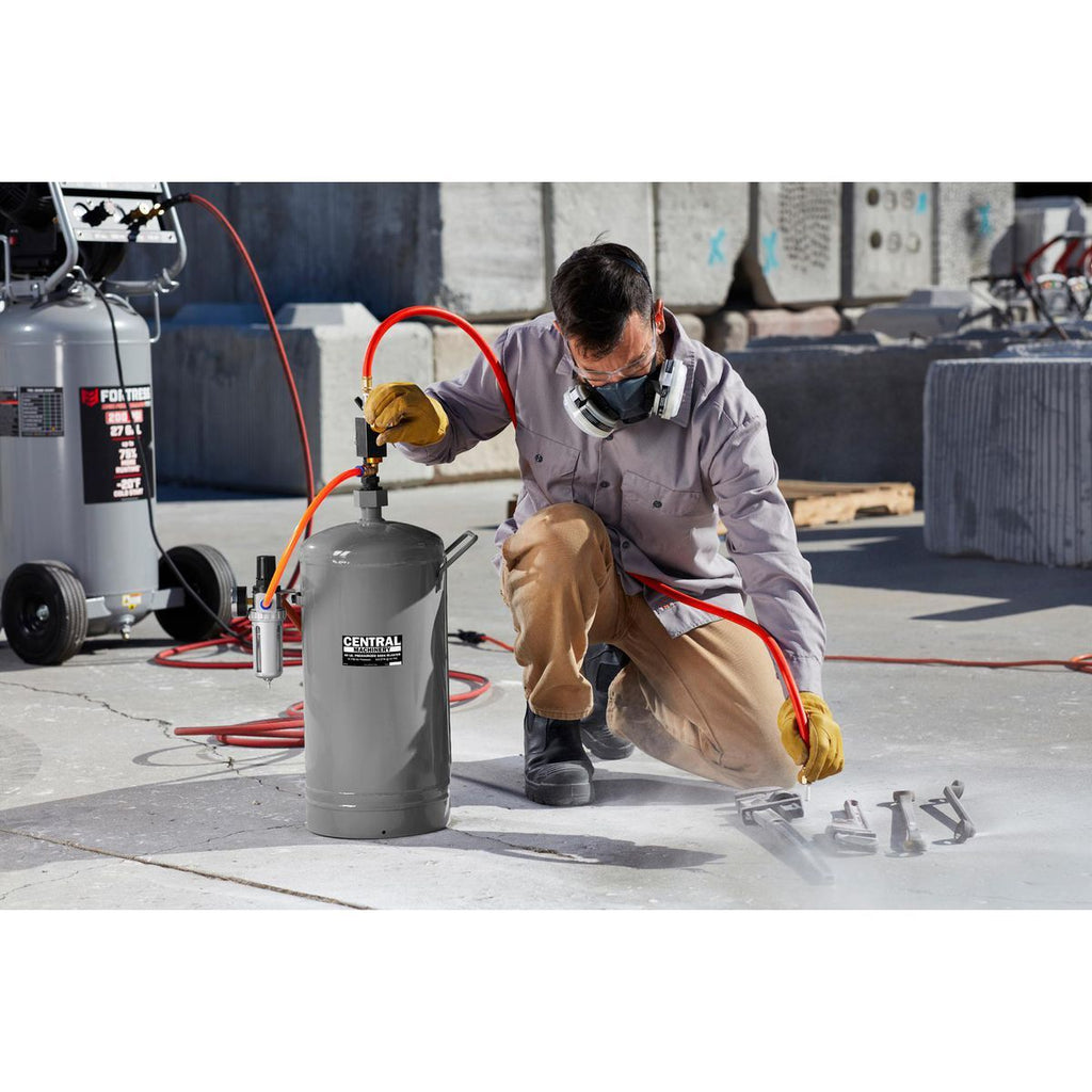 40 lb. Pressurized Soda Blaster M151