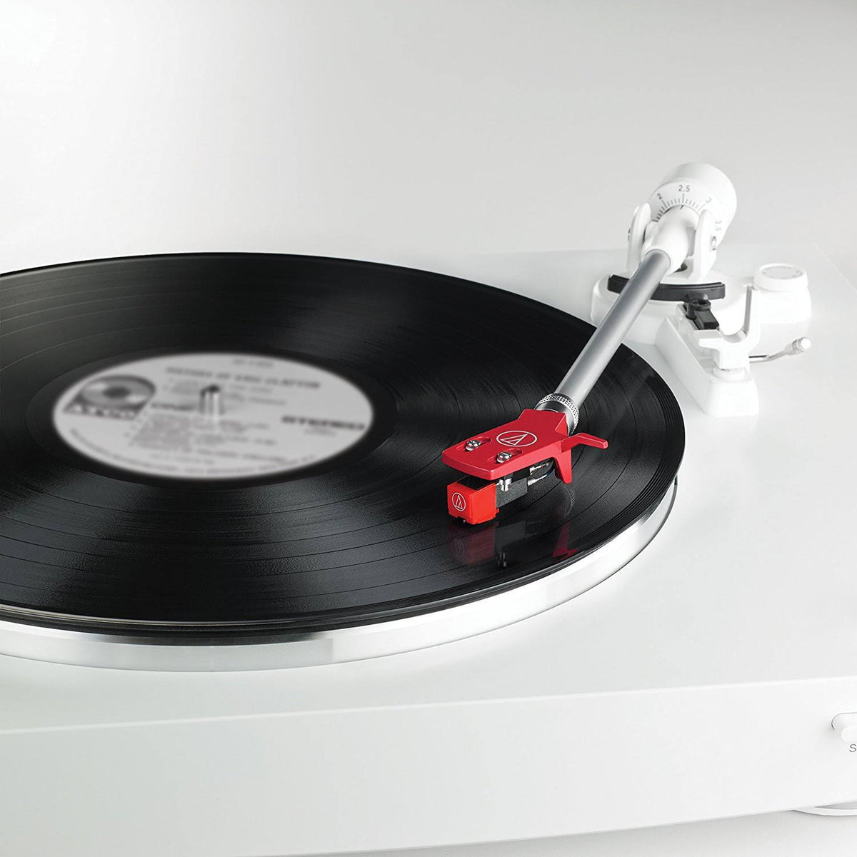 White Turntable R3734
