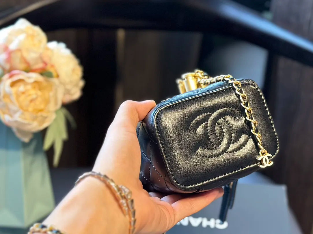 White Patent Leather Vanity Case I389785