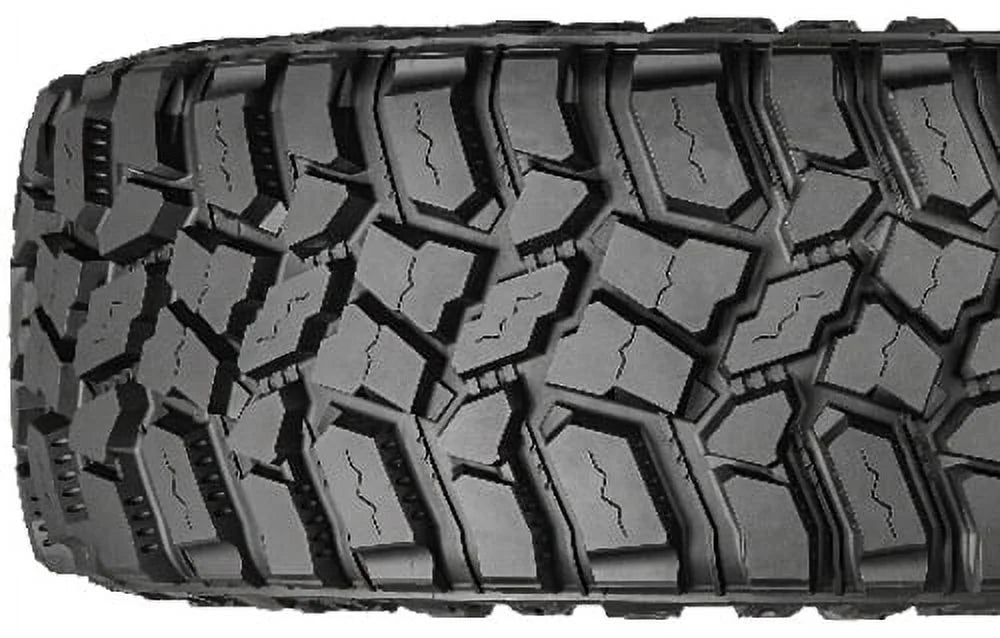 LT265/75R16 Mud Terrain Light Truck Tire M5560