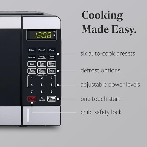 700 Watts 0.7 Cu. Ft. Retro Black Microwave Oven T579