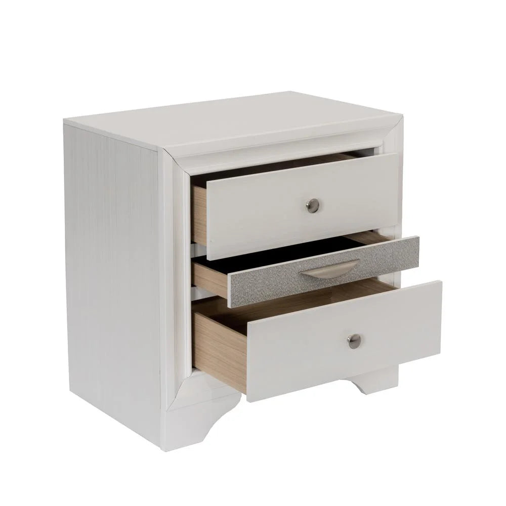 White Wood 3 Piece Bedroom Set with Full Size Platform Bed K892
