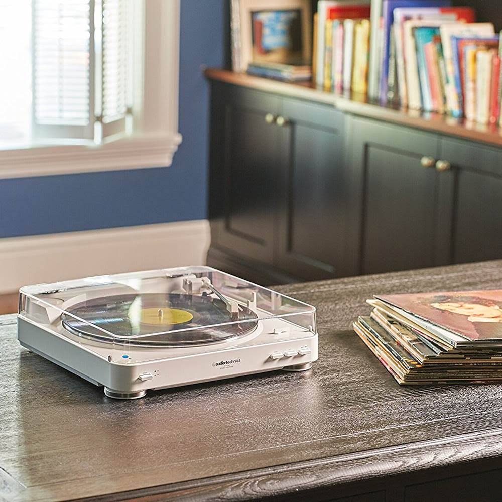 White Turntable R3734