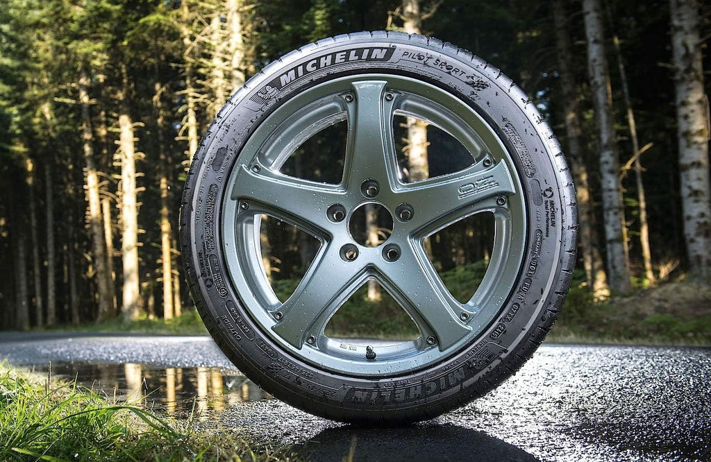 Summer Radial Car Tire 215/40R18 85Y Q47340
