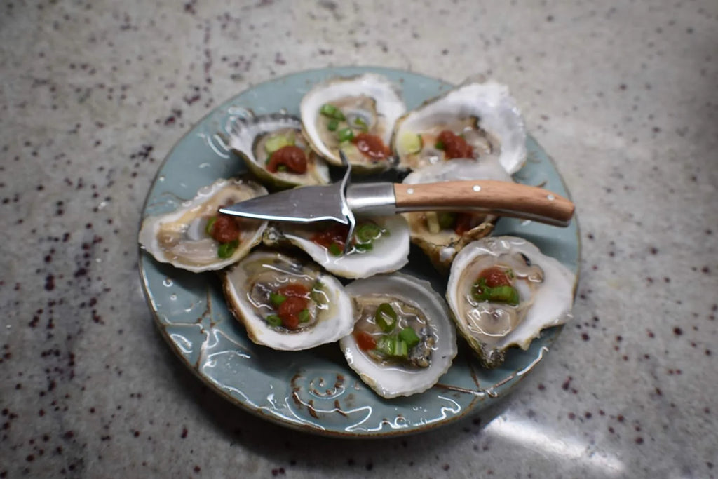 Oyster Knife with Wood Handle K464552