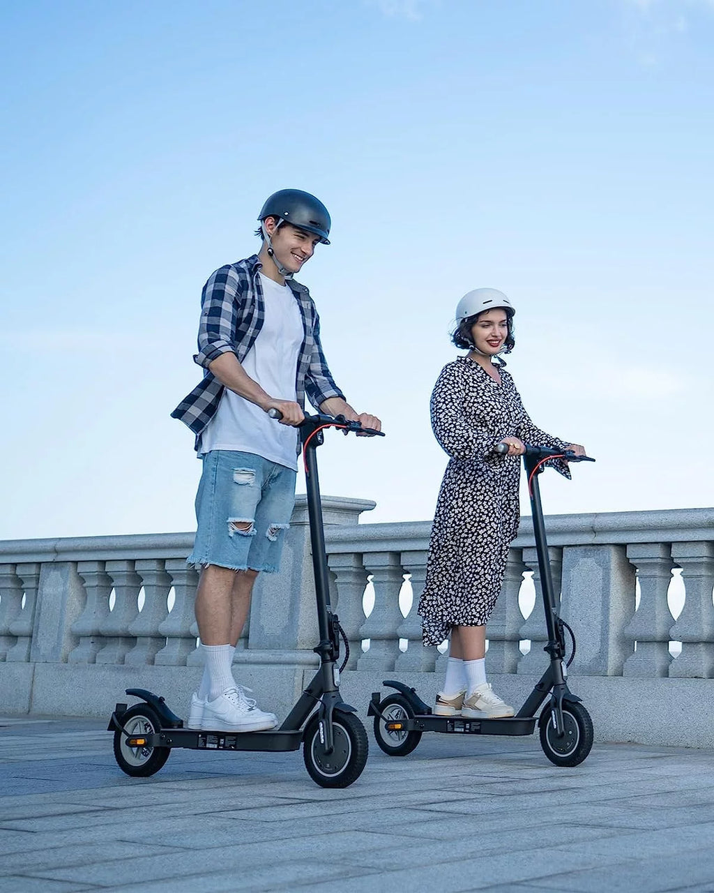 350W Foldable Electric Scooter with 10 Solid Tires W32154