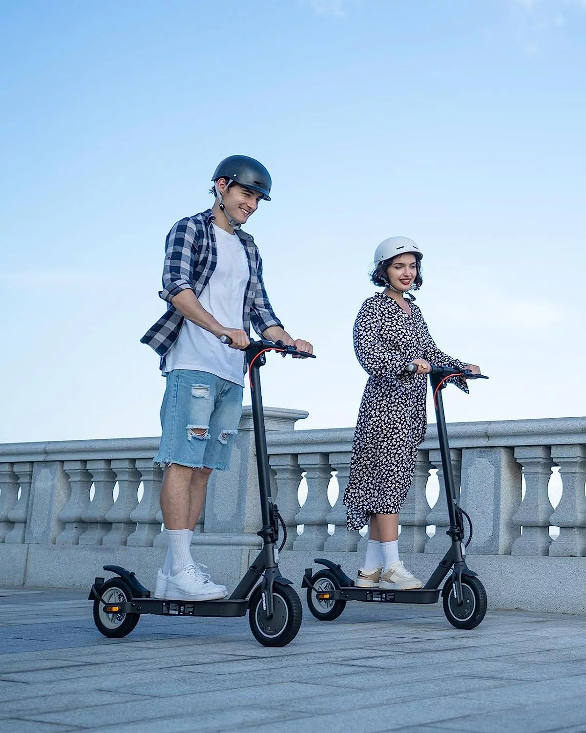 350W Foldable Electric Scooter with 10 Solid Tires W32154