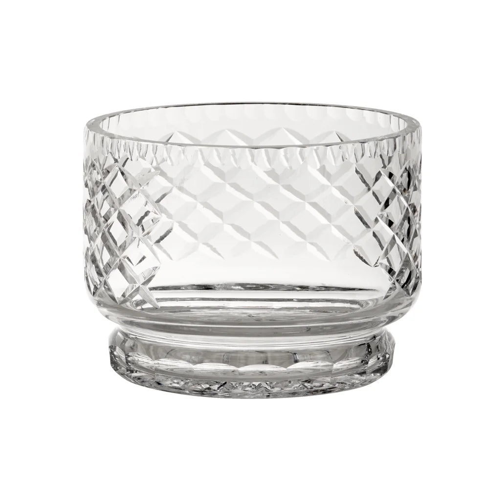 Round Bowl With Medallion Ii Pattern Z17431