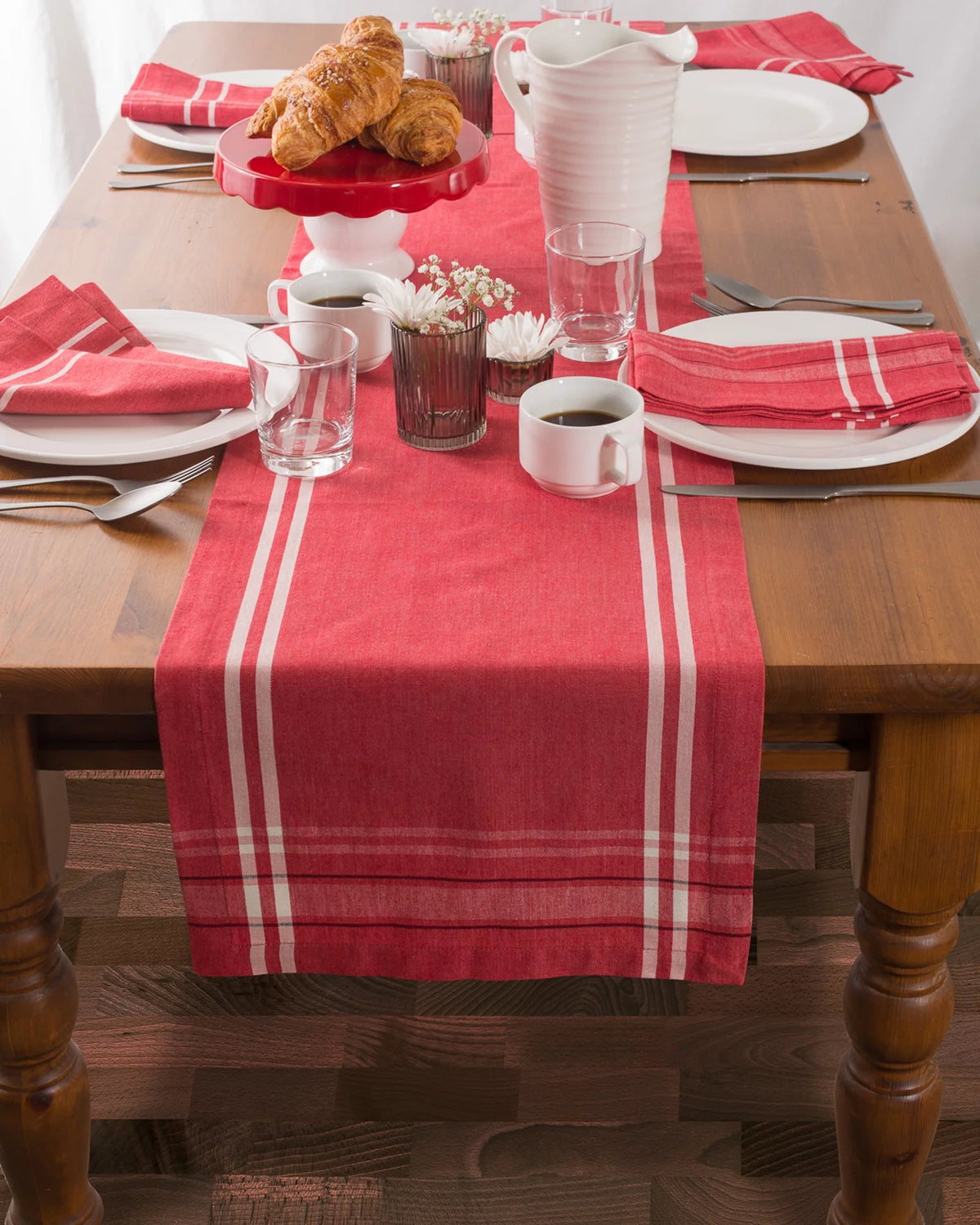 14" x 108" Red and White Chambray Table Runner G47645