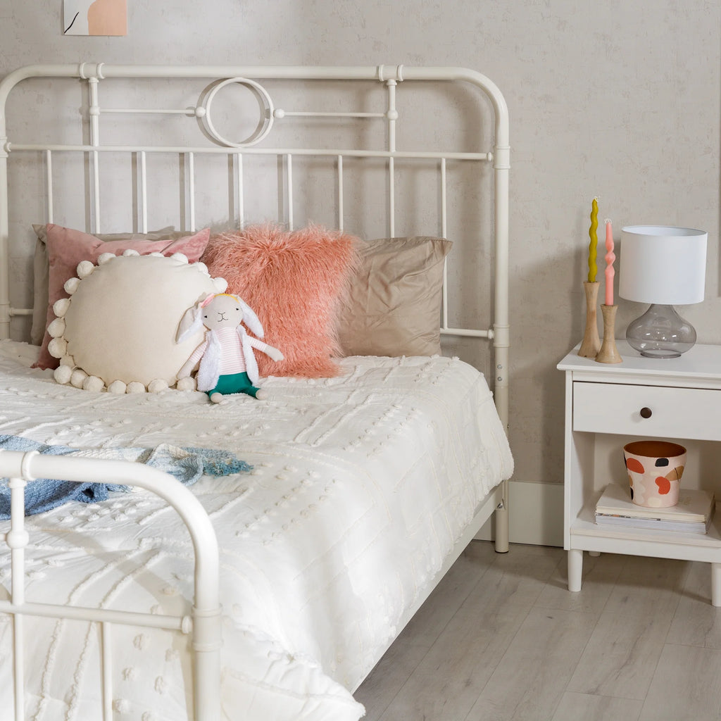 Queen Metal Bed C7145