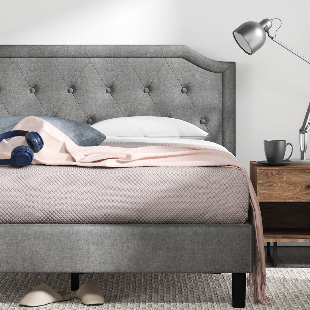 Queen Upholstered Platform Bed Frame O9225