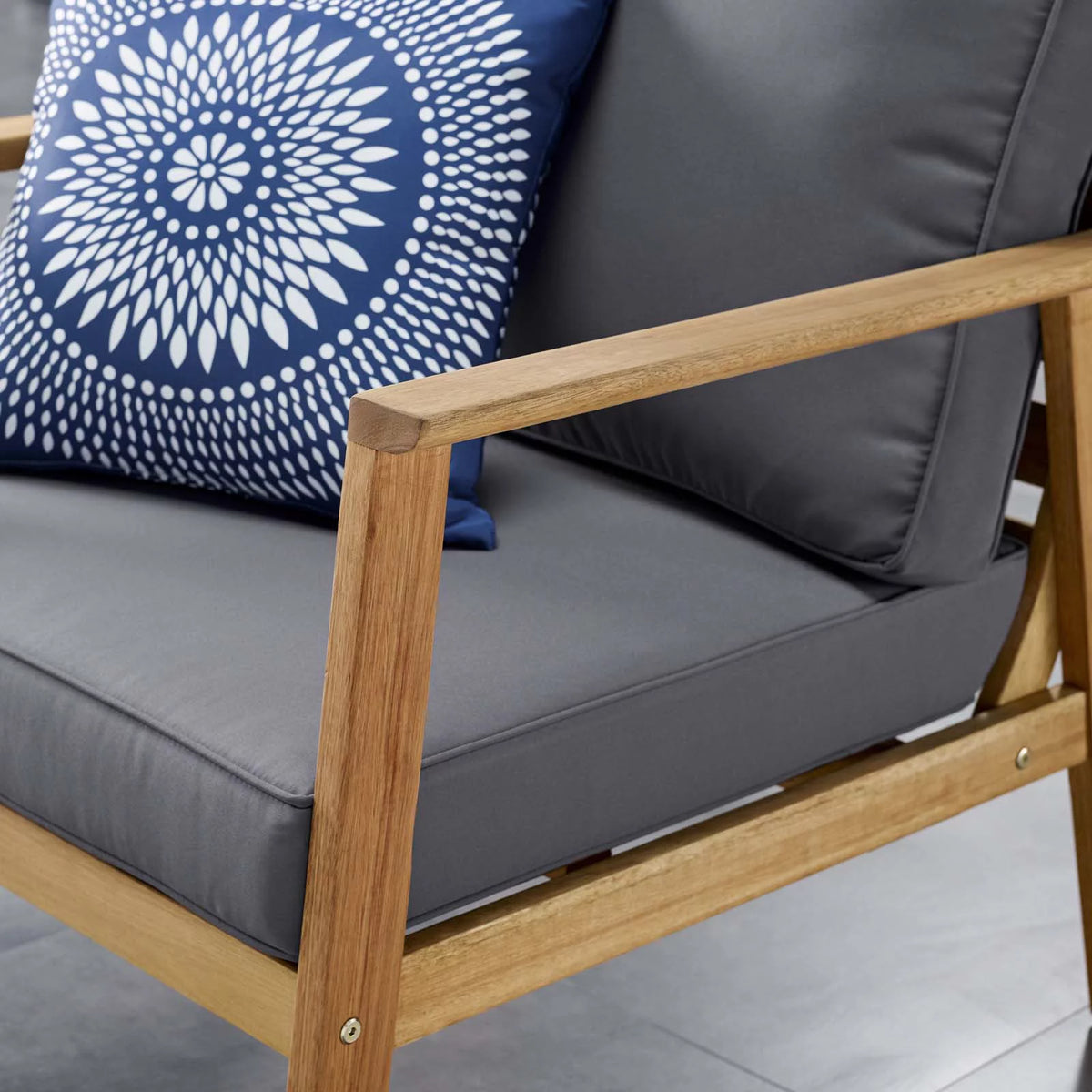Natural Gray 4 Piece Outdoor Furniture Set T17528