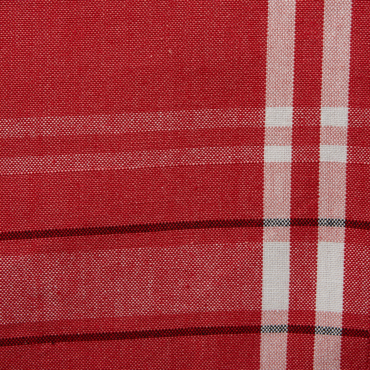 14" x 108" Red and White Chambray Table Runner G47645