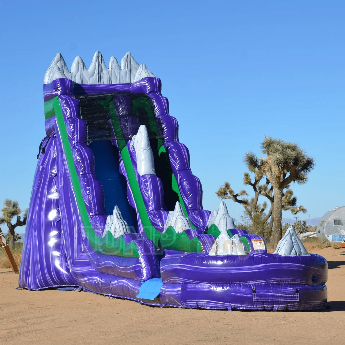 Inflatable Water Slide with Splash Pool J609